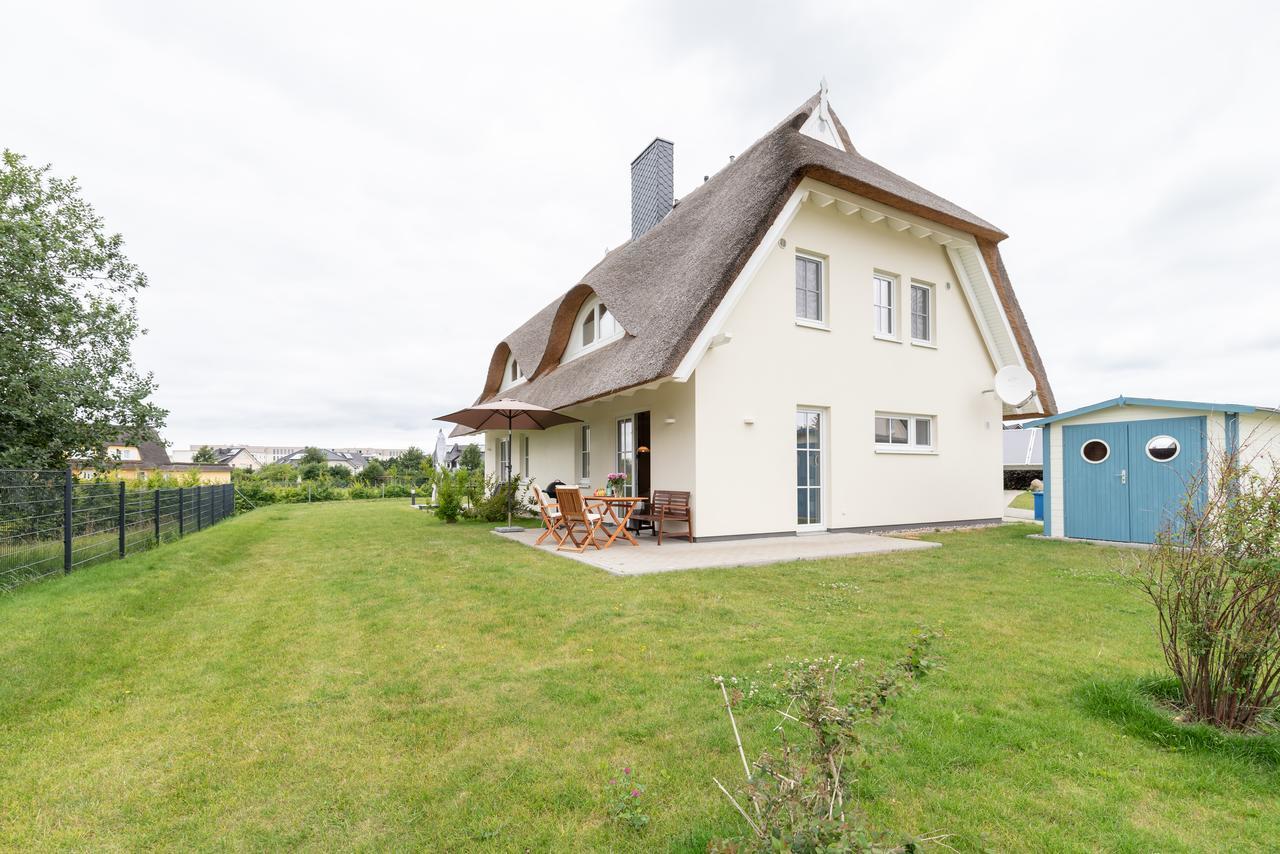 Reetdachhaeuser Boergerende Экстерьер фото